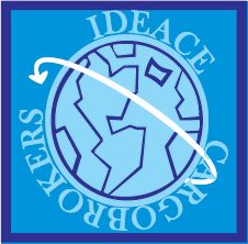 Logo con un globo terráqueo y una flecha curva, rodeado de texto "IDEACE CARGOBROKERS".