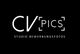 Logo mit der Aufschrift "CV Pics" und darunter "Studio Bewerbungsfotos" auf schwarzem Hintergrund.