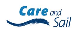 Logo mit blauem Text "Care and Sail" und einer gestrichelten, wellenartigen Linie darunter.