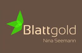 Logo mit grünem Blatt und Schriftzug "Blattgold Nina Seemann" auf braunem Hintergrund.