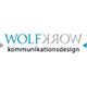 Logo mit den Wörtern "Wolf Row Kommunikationsdesign" in blau, grau und schwarz.
