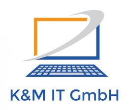 Logo von K&M IT GmbH: stilisierter Laptop mit orangenem und blauem Rahmen.
