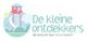 Afbeelding van logo "De kleine ontdekkers" met speeltoren en tekst: "Opvang om naar uit te kijken!"