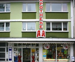 Aussenansicht der Albert-Schweitzer-Apotheke