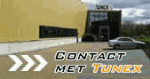 Gelbes Gebäude mit Tunex-Logo und geparktem Auto; Text: "Contact met Tunex".