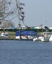 Stevensweert Hafen aus Sicht der Ferienhäuser