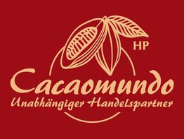 Logo von Cacaomundo mit Kakaofrucht und Text "Unabhängiger Handelspartner" auf rotem Hintergrund.