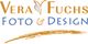 Logo mit Text: "Vera Fuchs Foto & Design", Fuchs-Symbol, orange-blauer Schriftzug.
