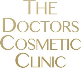 Tekst in goudkleurige letters: "The Doctors Cosmetic Clinic".