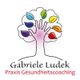 Logo mit einem Baum, Hand und bunten Blättern. Text: "Gabriele Ludek, Praxis Gesundheitscoaching".