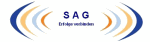 Logo mit Text "SAG" und "Erfolge verbinden", umgeben von blauen und orangen geschwungenen Linien.