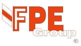 Logo der FPE Group in Rot und Weiß.