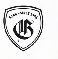 Wappen mit der Aufschrift "ASDG - Since 1996" und stilisiertem Buchstaben "G" in der Mitte.