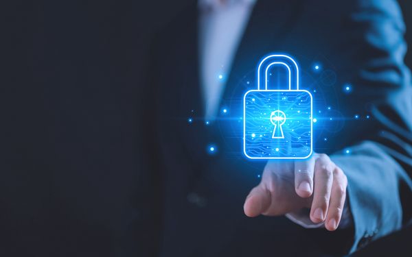 Transparenz vor Datenschutz: Wegweisendes Urteil für Geschäftsführer