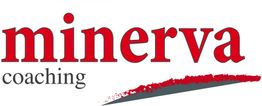 Roter Schriftzug "minerva coaching" mit einem grauen und roten Pinselstrich darunter.