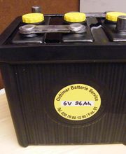 Beispielbatterie 6V 98 Ah - Handarbeit