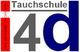 Logo der Tauchschule 4d, mit roten und blauen Buchstaben, PADI und weiteren Zertifikaten.