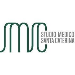 Logo Studio Medico Santa Caterina con le lettere stilizzate "SMC" in verde scuro.
