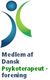 Logo for medlem af Dansk Psykoterapeutforening med blå og grøn menneskefigur.