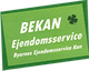 Grønt skilt med teksten "BEKAN Ejendomsservice" og et kløverblad symbol øverst.