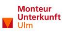 Logo mit Text: Monteur Unterkunft Ulm, roter Text mit orangenem Dreieck links.
