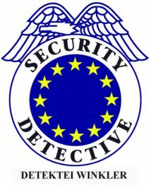 Abzeichen mit Flügeln und Sternen, Text: "Security Detective, Detektei Winkler".