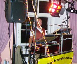 Tommys Traumland Disko Logo