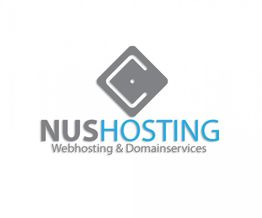 Logo von "NUS Hosting" mit Text: "Webhosting & Domainservices" in Grau und Blau.