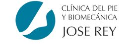 Logotipo de Clínica del Pie y Biomecánica José Rey con un ícono de pie estilizado.