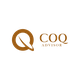 Logo de COQ Advisor con diseño de una "Q" marrón estilizada.