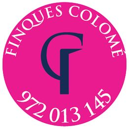 Logo rosa de Finques Colomé con iniciales "FC" y número de contacto: 972 013 145.