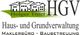 Logo von HGV Haus- und Grundverwaltung, Maklerbüro. Hintergrund mit Häusern und grünem Element.