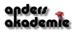 Logo mit Text "anders akademie", roter Doktorhut auf dem Buchstaben "i".
