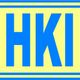 Blaue Buchstaben "HKI" auf gelbem Hintergrund mit blauen Linien oben und unten.
