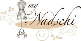 Schneiderpuppe mit Text "my Nadschi" in eleganter Schrift und floralem Design.