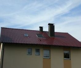 Satteldach mit Flachdachziegeln