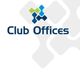 Logotipo com texto "Club Offices" e elementos geométricos em azul e verde no topo.