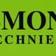 Tekst "ALMOND TECHNIEK" op een groene achtergrond.