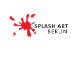 Roter Farbspritzer links, Text "SPLASH ART BERLIN" rechts daneben in schwarzer Schrift.