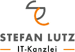 Logo mit Text "Stefan Lutz IT-Kanzlei" und abstraktem Symbol in Grau und Orange.