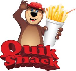 Orso con cappello rosso tiene patatine fritte. Testo rosso: "Quik Snack".