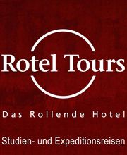 Logo von Rotel Tours: "Das Rollende Hotel, Studien- und Expeditionsreisen". Roter Hintergrund.