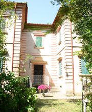 ALTE VILLA IN ITALIEN eine  kleine  RARITÄT