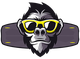 Gorilla mit gelber Sonnenbrille vor einem Skateboard.