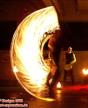 FIRE TWISTER Feuerkünstler Feuerspucker Feuerschlucker Feuershow Feuerartistik Feuertanz Feuerperfor