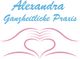 Blauer Text "Alexandra Ganzheitliche Praxis" mit rosa Liniendesign in Herzform darunter.