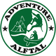 Abzeichen mit Kletterer, Zelt, Kanufahrer und Bäumen, umgeben von "Adventure Alftal".