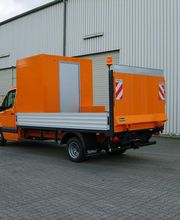 VW Crafter mit Pritsche - Ladebordwand