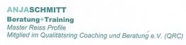 Visitenkarte mit dem Text: "ANJASCHMITT Beratung+Training", "Master Reiss Profile", "Mitglied im QRC".