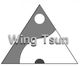 Dreieck mit Yin-Yang-Symbol und darüber liegendem Text "Wing Tsun".